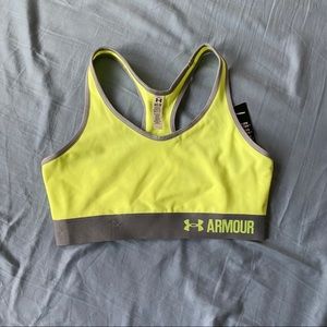 Under Armour sports bra size M